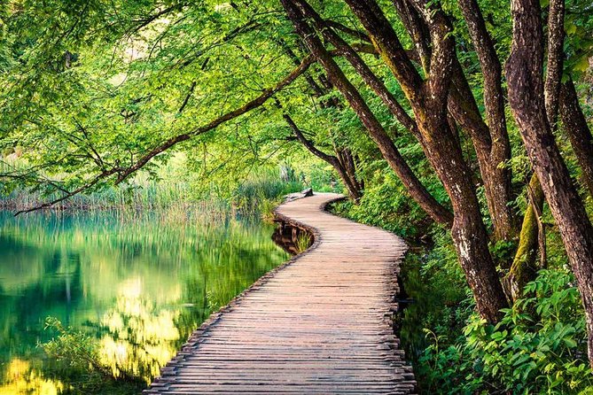 Plitvice Lakes National Park: Day Trip from Omiš - Guides, group pace, and the human side of the tour