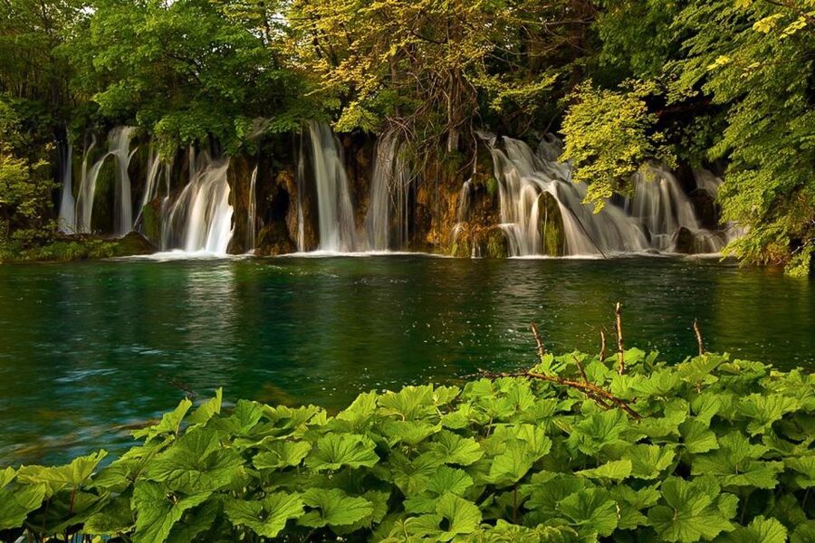 Plitvice Lakes Private Guided Tour - The Lower Lakes: canyon walls, falls, and close-up views