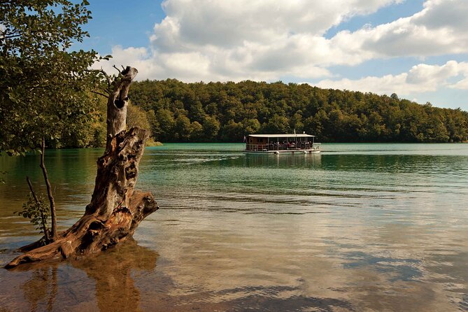 Plitvice Lakes Private Guided Walking Tour - The Upper Lakes, Veliki Prštavac, and Mali Prštavac