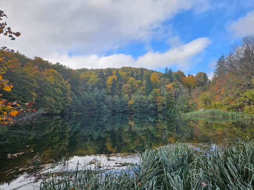 Plitvice: Plitvice Lakes Guided Tour with Boat Ride - Early arrival matters more than most extras