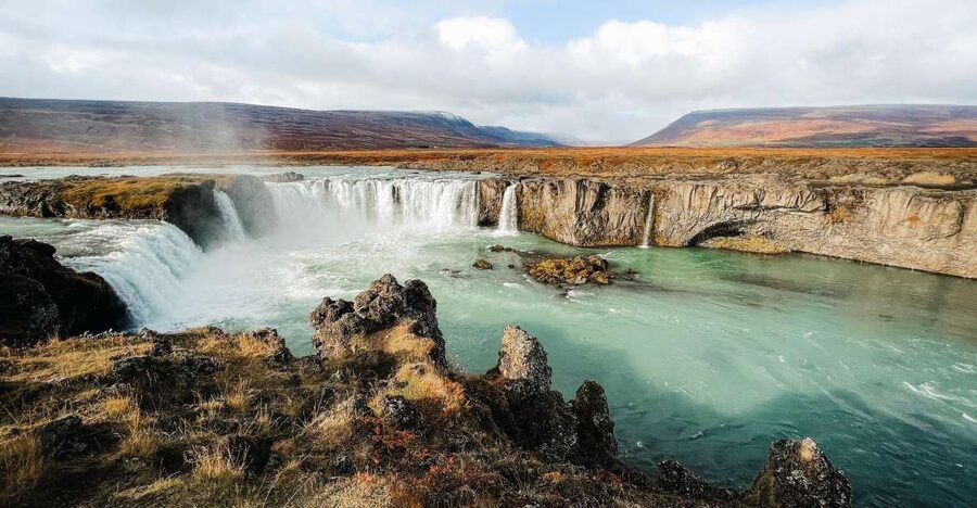 Port Akureyri: Godafoss Waterfall, Myvatn and Baths Tour - Goðafoss, the waterfall with a story