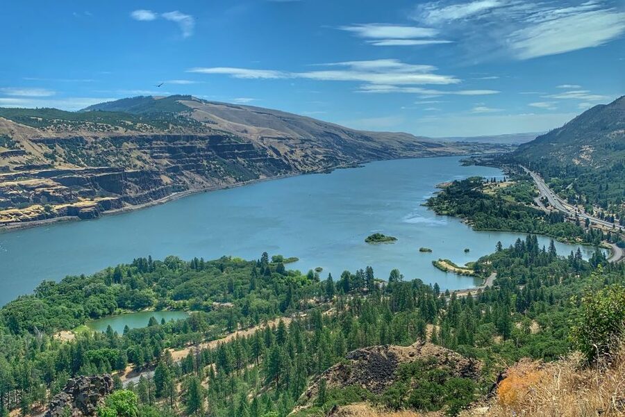 Portland: Columbia River Gorge Waterfalls Morning Tour - Portland Women’s Forum gives you the first big view