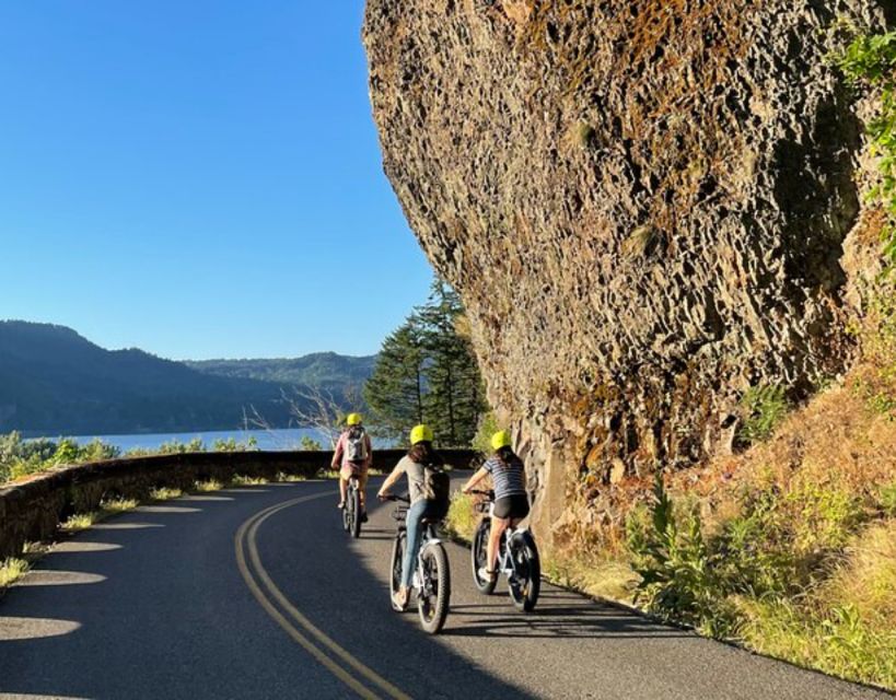 Portland: E-Bike Tour at Multnomah Falls - Horsetail Falls is the first easy reward