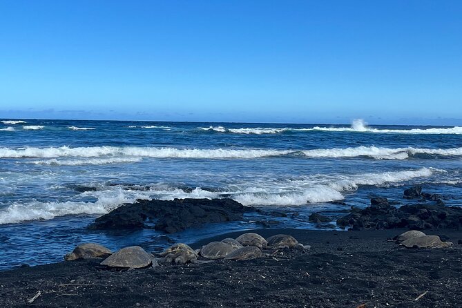 Private Big Island Tour: Coffee, Beaches, Volcanos, Waterfalls - One long day, several Big Island worlds