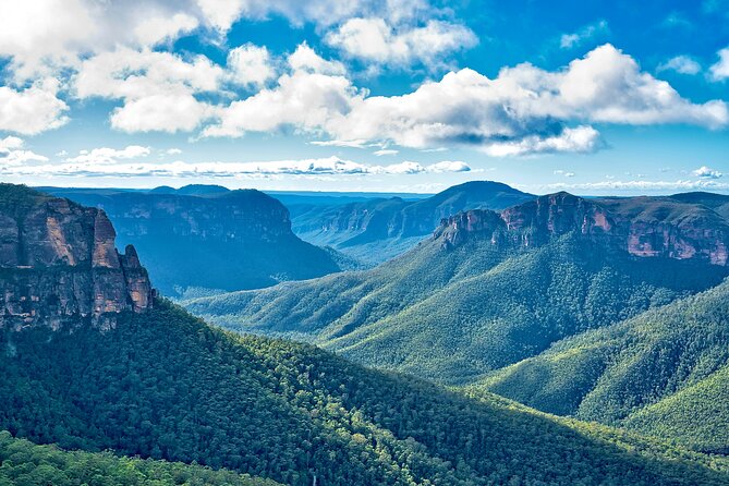 PRIVATE Blue Mountains Scenic World Wentworth Falls & Cruise Tour - Scenic World adds movement to the scenery