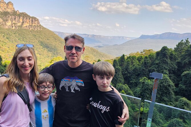 PRIVATE Blue Mountains Scenic World Wentworth Falls & Cruise Tour - Echo Point and the Three Sisters deliver the classic view