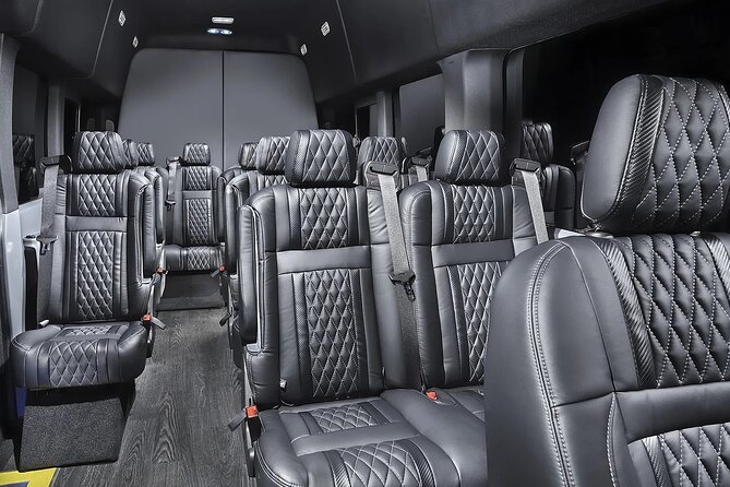Private Departure Transfer: Niagara Falls, Ontario to Buffalo Niagara International Airport - The drivers can add more than a ride