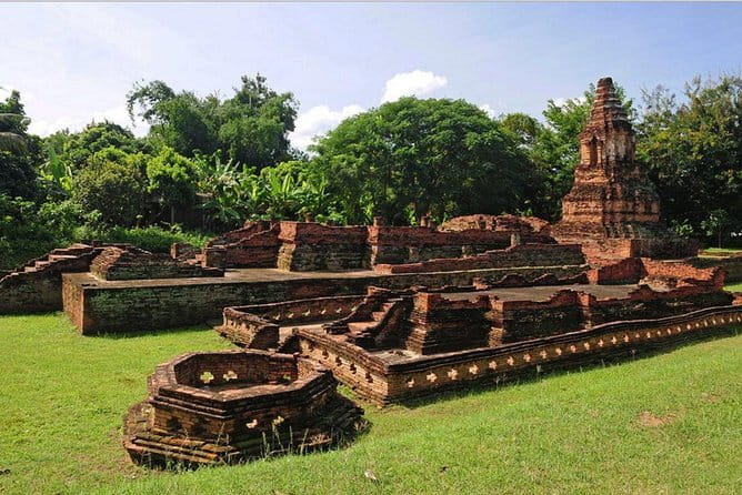 Private Doi Suthep Temple Handicraft Center and Sticky Waterfall - San Kamphaeng’s Handicraft Highway