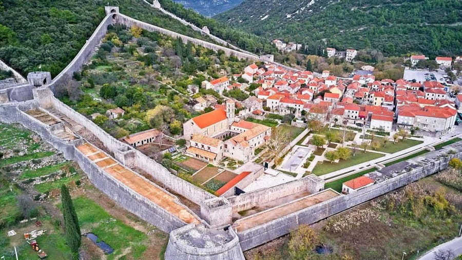 Private Mostar, Ston and Kravice Waterfalls - Costumizable - Who should book this experience