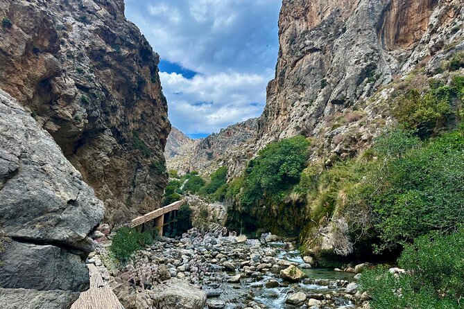 Private South Crete Full-Day Tour-Spili, Kourtaliotiko & Preveli - Lunch at To Sideradiko