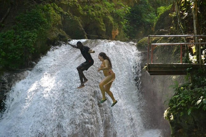 Private Tour From Ocho Rios To Blue Hole Secret Falls and Shopping - Why private transport matters in Ocho Rios