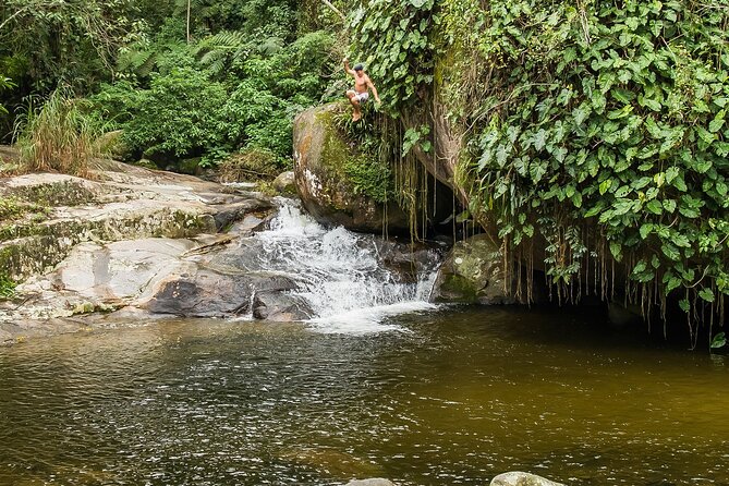 Private Waterfalls and Still Jeep 4x4 6hrs by Jango Paraty - What the $400.01 price really buys