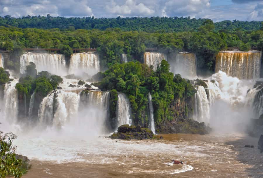 Puerto Iguazu: Argentine Falls & Great Adventure Boat - Who should book this full-day combination