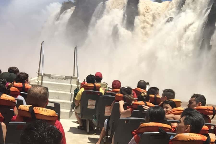 Puerto Iguazú: Iguazú Falls Adventure with 4WD & Boat Ride - The Yacaratiá trail by 4WD vehicle