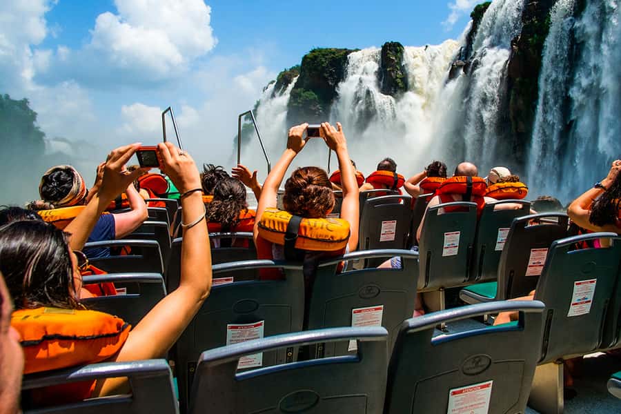 Puerto Iguazú: Iguazú Falls Adventure with 4WD & Boat Ride - My practical verdict on booking