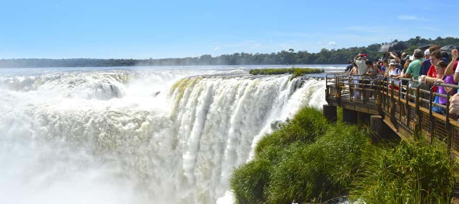 Puerto Iguazu: Iguazu Falls Argentinian Side Full-Day Tour - What the $18 Price Really Covers
