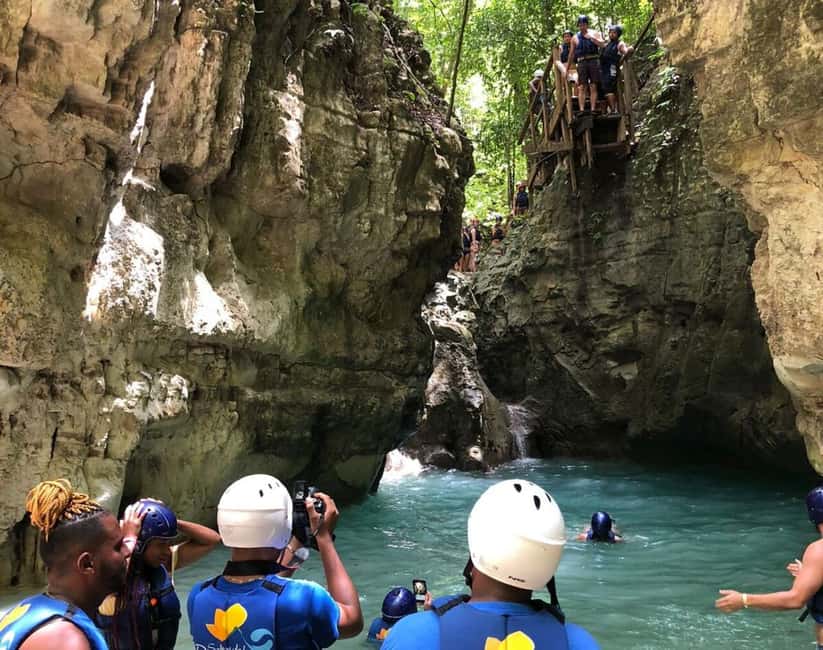 Puerto Plata: Damajagua Waterfalls Tour - Rum, tobacco, and the social side of the tour