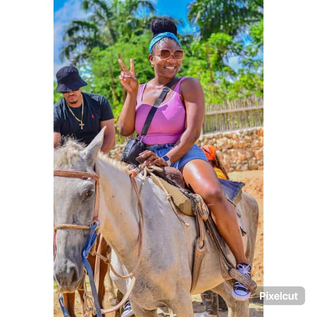 Punta Cana: Samaná Cayo Levantado & El Limón Waterfall Tour - What the $99 price really buys you