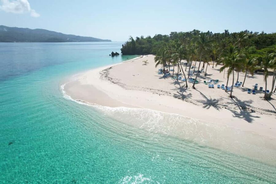 Punta Cana: Whale Watching, Cayo Levantado & Limon Waterfall - Catamaran time and 90 minutes at Cayo Levantado