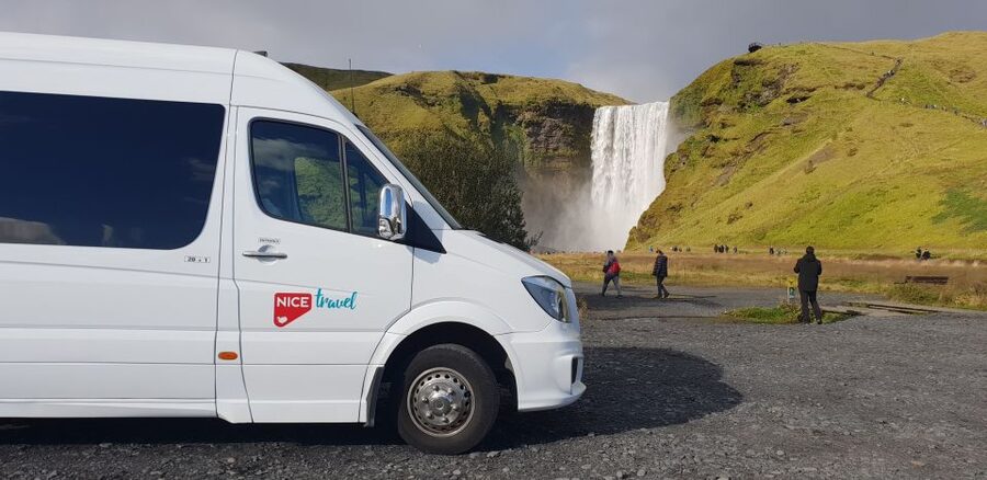 Reykjavík: 2-Day Tour with Icebergs, Glaciers & Waterfalls - Reykjavík to Seljalandsfoss: a strong opening stop