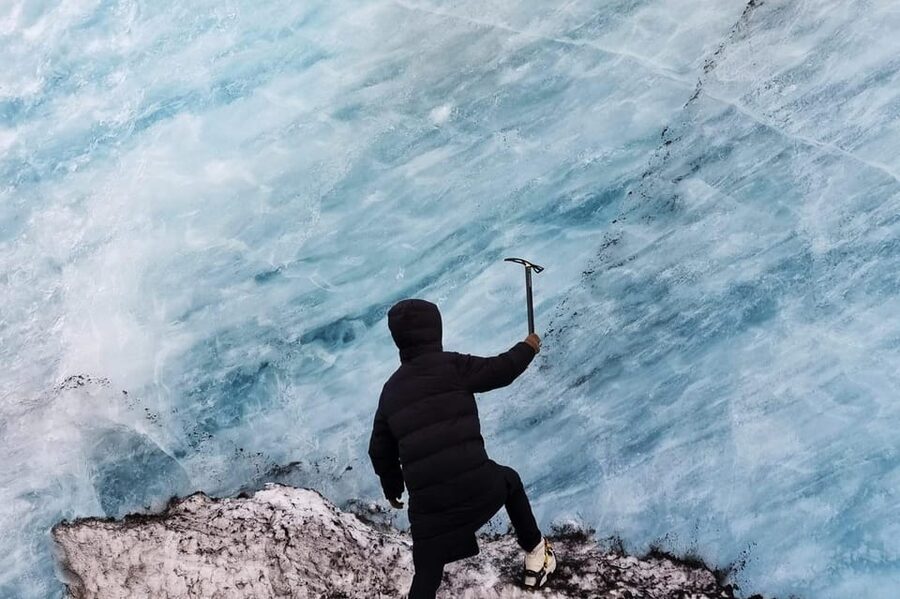 Reykjavik: Glacier Hike, Waterfalls and Black Sand Beach - Seljalandsfoss offers the unusual viewpoint
