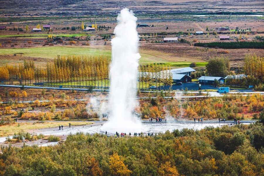 Reykjavik: Golden Circle & Waterfalls in Chinese冰岛黄金圈中文一日团 - Faxafoss offers a quieter waterfall stop