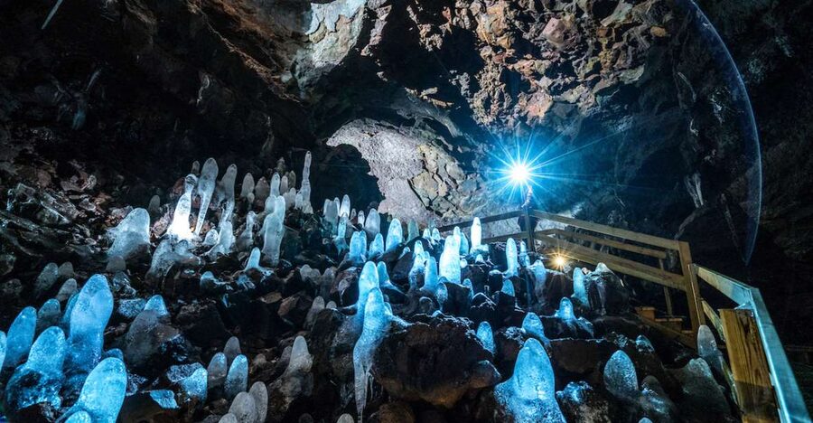 Reykjavik: Lava Cave, Hot Springs, Horses & Waterfalls Tour - Glanni Waterfall and the first taste of West Iceland