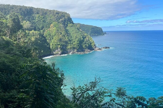 Road To Hana Black Sand Beach Waterfalls & Turtles Tour - Wailua Valley State Wayside Park: a quick viewpoint