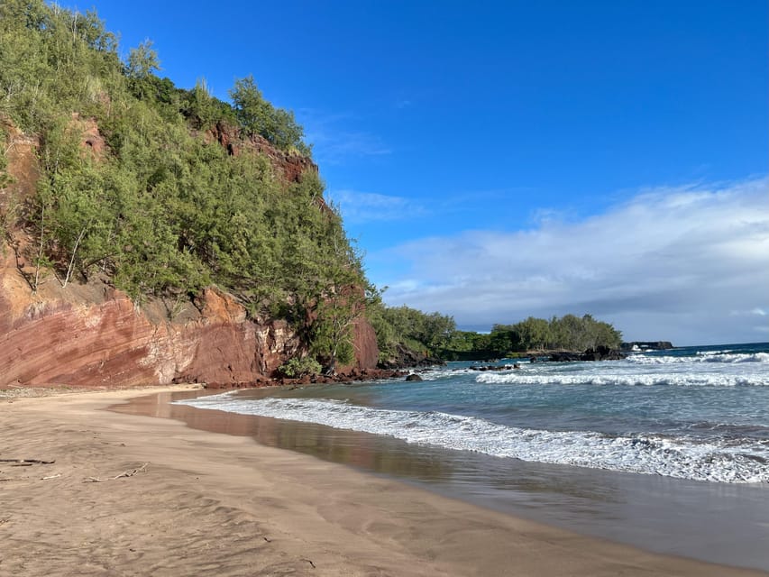 Road to Hana: Professional Guide, Food, Swimming, Waterfalls - Key points at a glance