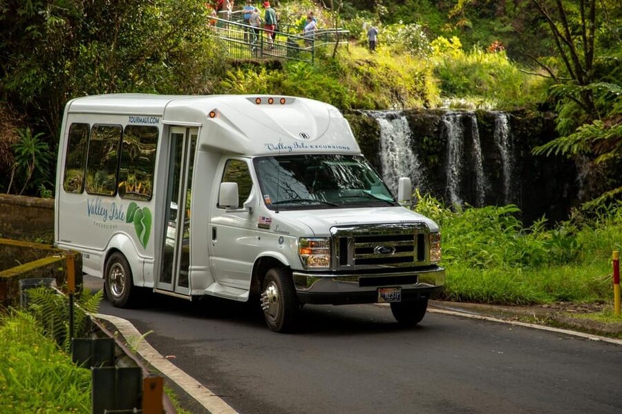 Road to Hana: Professional Guide, Food, Swimming, Waterfalls - Starting with breakfast at Maui Tropical Plantation