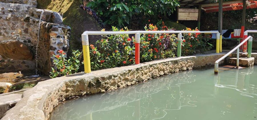 Roseau: Titou Gorge, Hot Spring, Falls & Champagne Reef Tour - Tia Hot Spa in Wotten Waven