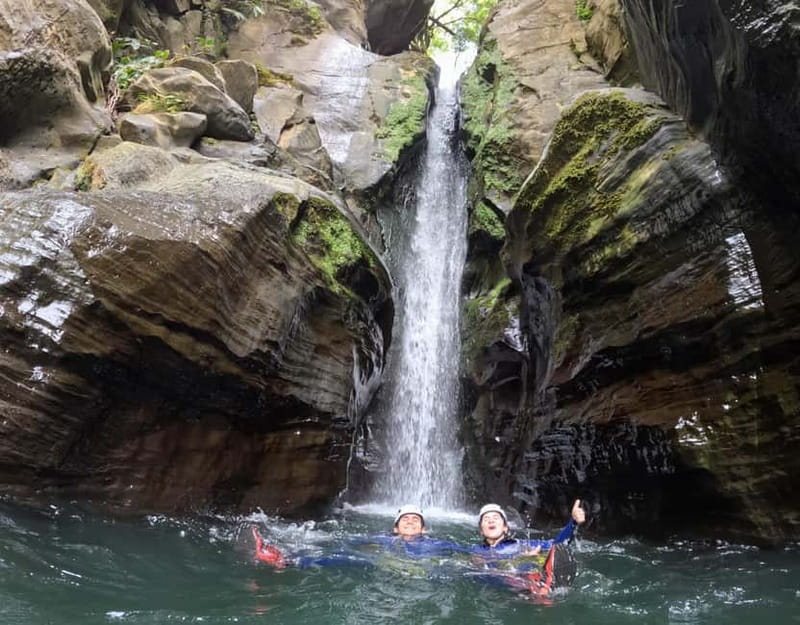 São Miguel: AdventurePark Canyoning Salto do Cabrito, Azores - The zipline and the final return