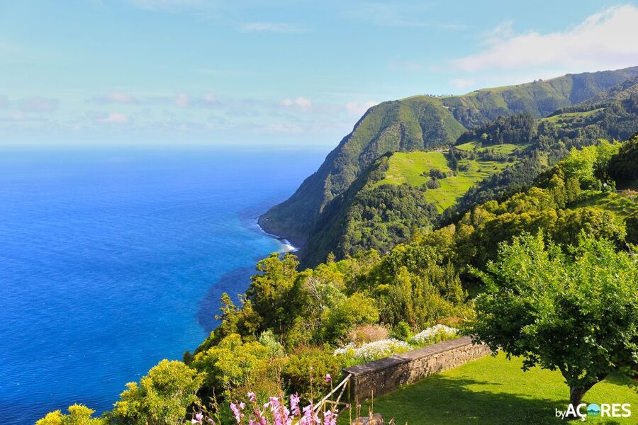 São Miguel: Nordeste, Cliffs & Waterfall Day Trip with Lunch - Ribeira dos Caldeirões: park, paths, and falling water