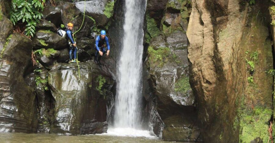 Sao Miguel: Salto do Cabrito Guided Canyoning Experience - What the Salto do Cabrito route feels like