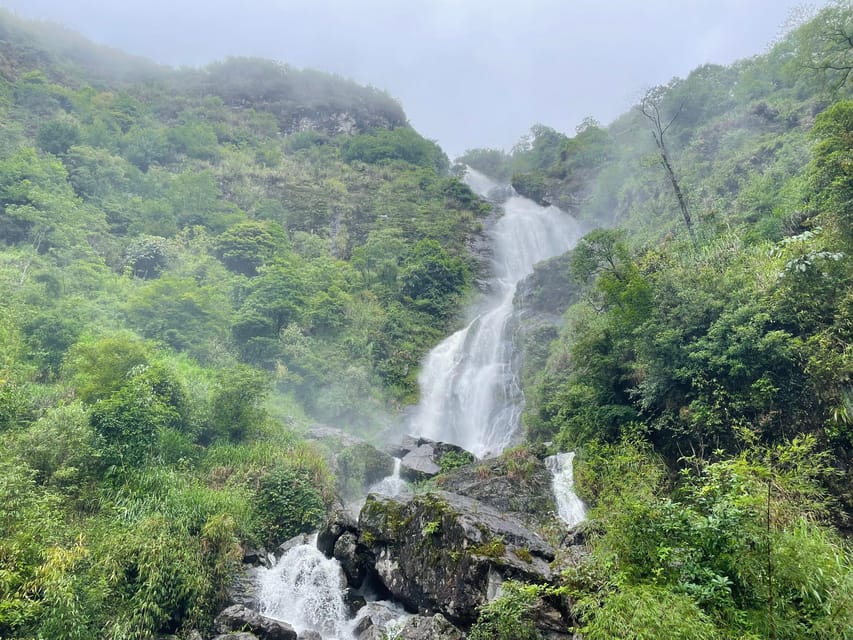 Sapa: Motorbike Tour 1 Day Visit Waterfalls & Local Villages - Lonely Tree and the broad valley views