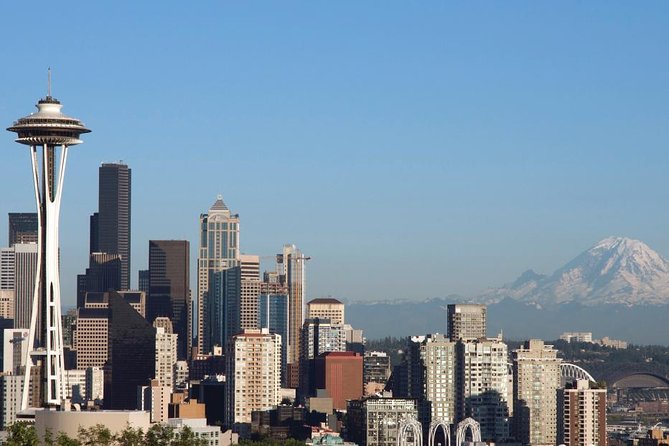 Seattle City and Snoqualmie Falls Half-Day Guided Tour - Starting at Pike Place and crossing old Seattle