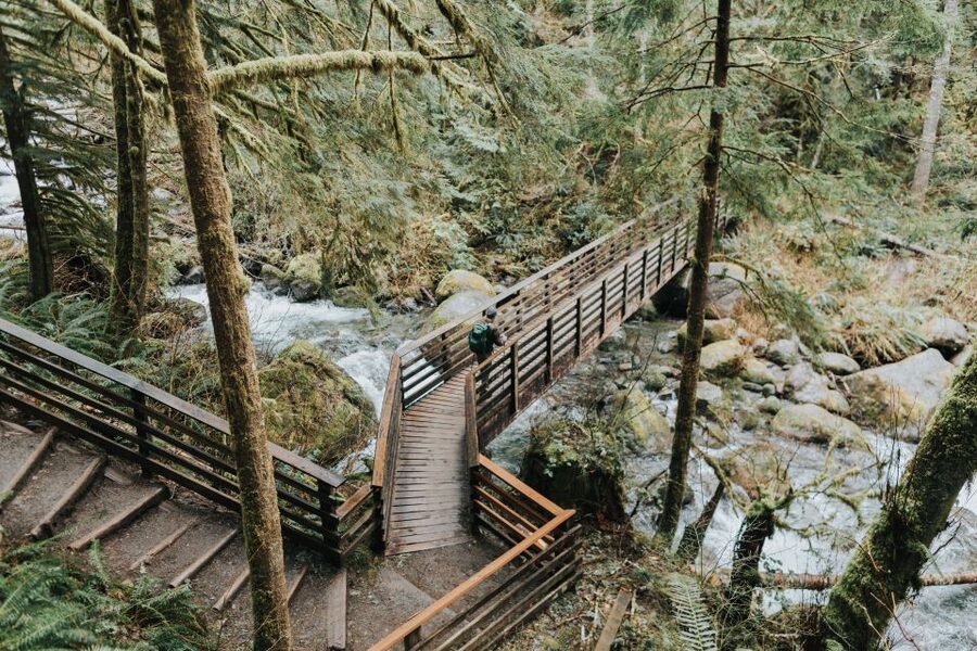Seattle: Waterfall Wonderland Hike in Wallace Falls Park - From downtown Seattle to the Wallace River