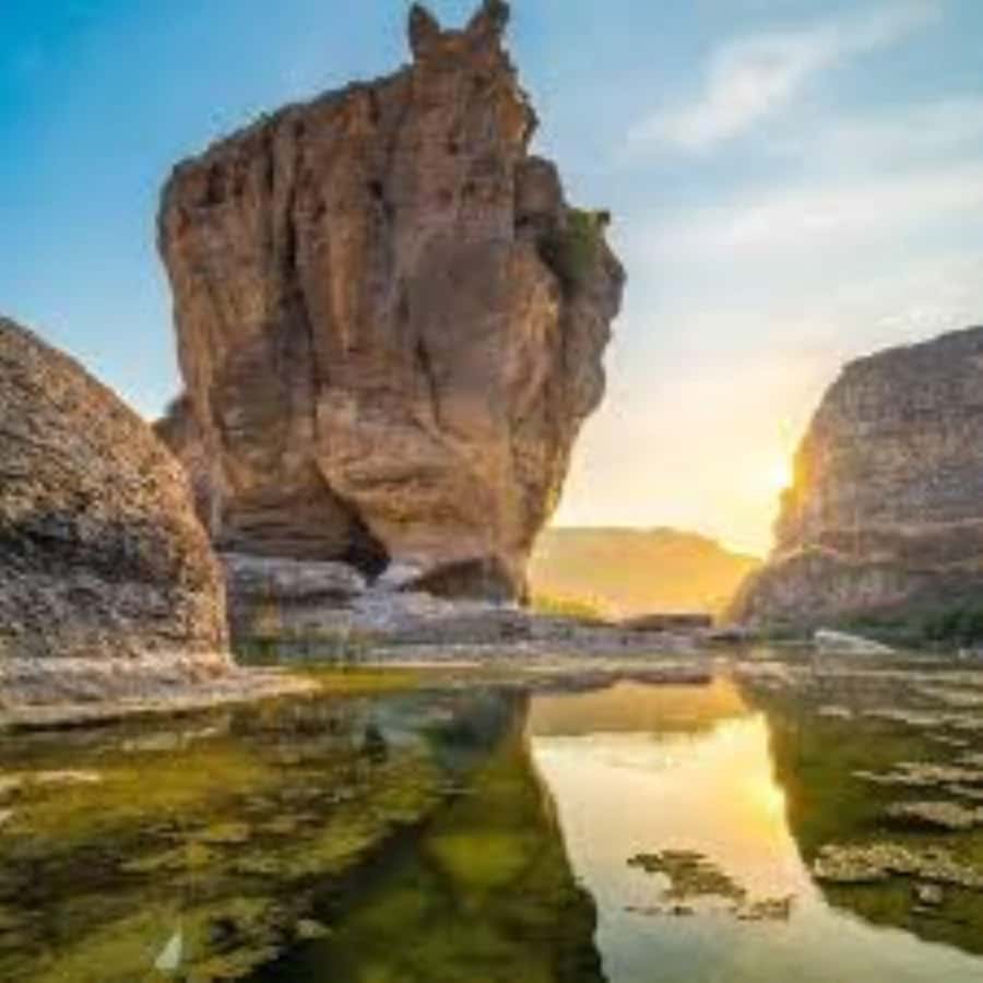 Shoshone Falls: Guided Kayak Tour - Seeing Shoshone Falls From River Level