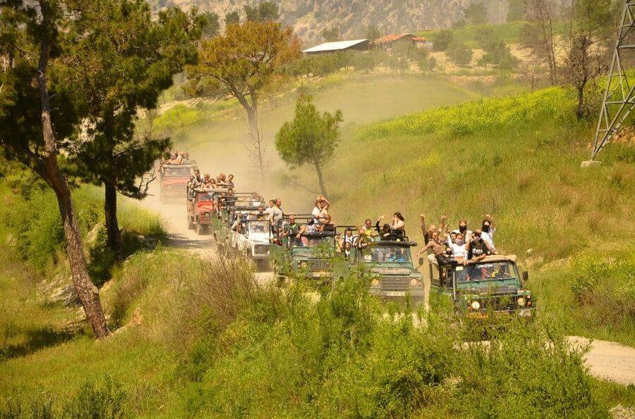 Side: Green Canyon and Waterfall Jeep Safari with Lunch - Is $27 good value?