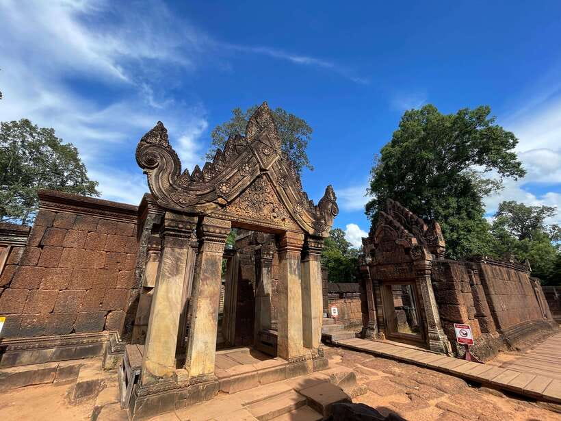 Siem Reap: Kulen Waterfall and Banteay Srei Exploration - The River of 1000 Lingas and water made sacred