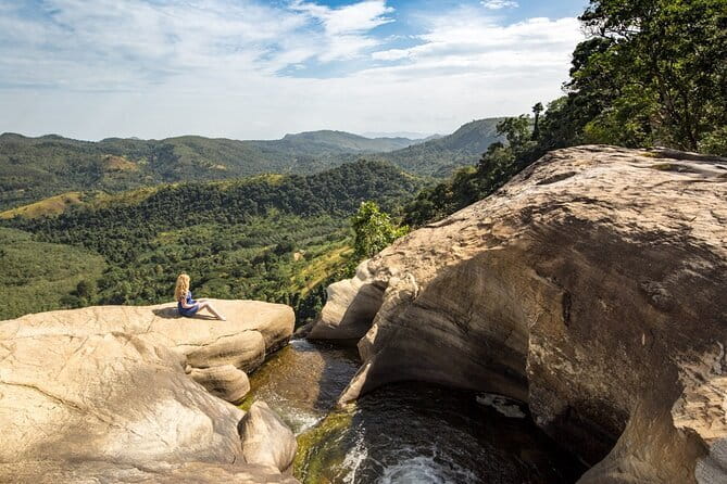 Sightseeing tour Ella & Diyaluma waterfall by car - Timing, fitness, and what to bring