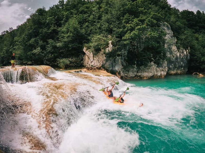 Slunj: River and Waterfalls Kayaking on Mrežnica river - Milkovića slap and the 5 or 9-meter choice