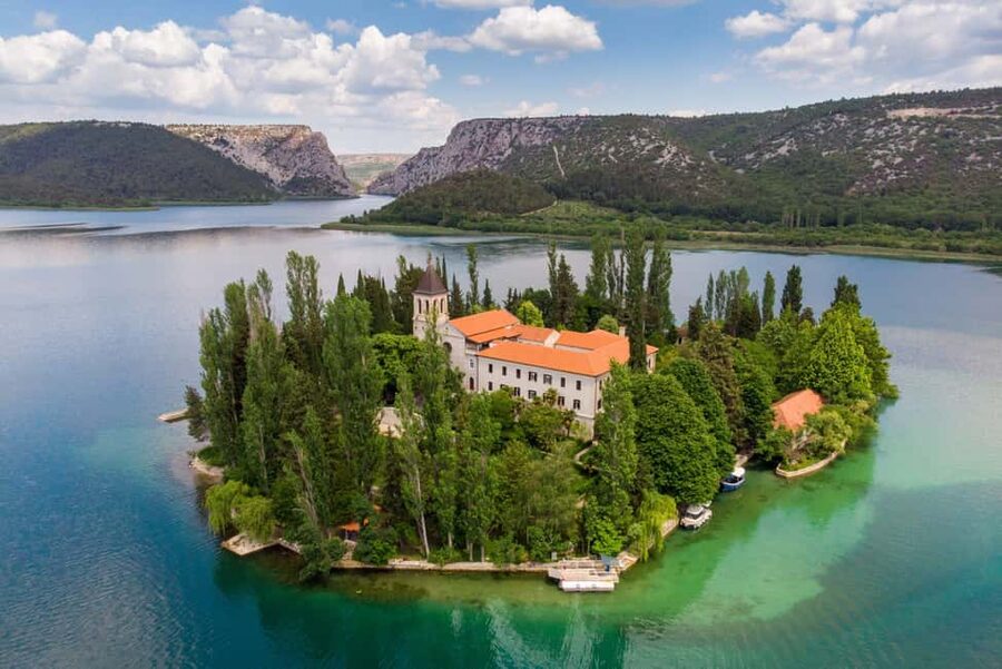 Split/Kaštela/Trogir: Krka Private Tour-option: Wine Tasting - Why this private Krka day trip works so well