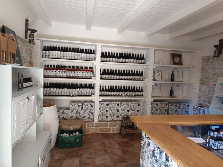 Split/Kaštela/Trogir: Krka Private Tour-option: Wine Tasting - A tasting built around Skradin’s local produce
