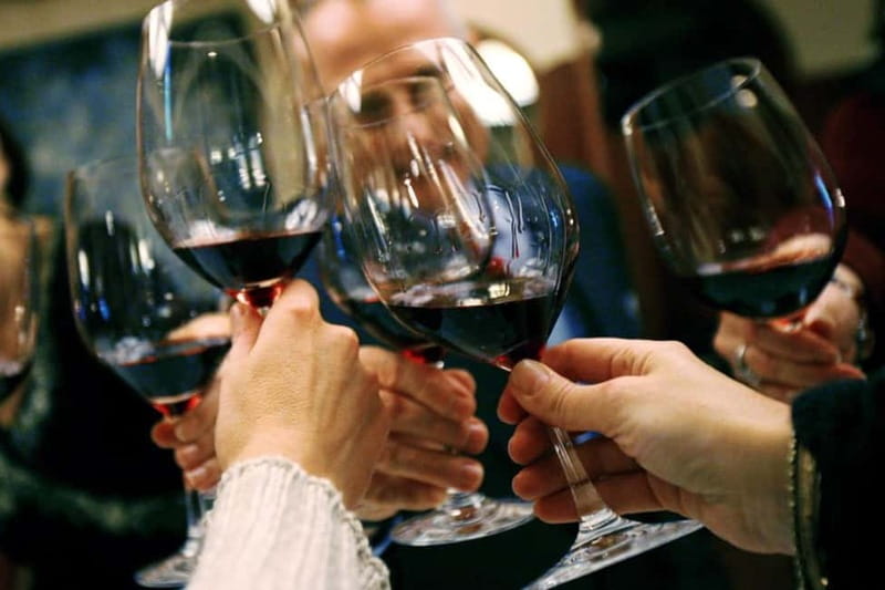 Split/Kaštela/Trogir: Krka Private Tour-option: Wine Tasting - Back to Split for a pastry stop