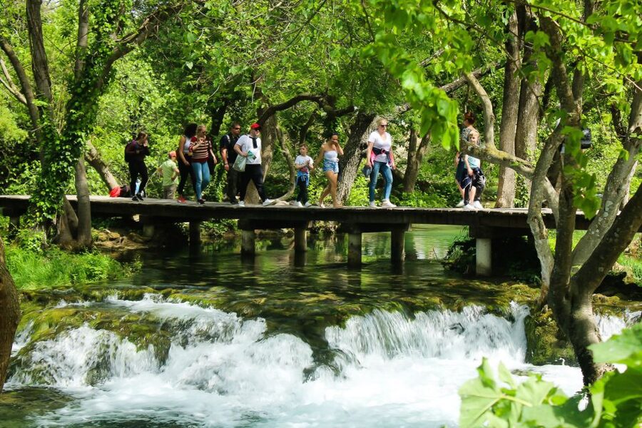 Split: Krka Waterfalls With Boat Cruise, Wine and Olive Oil - Leaving Split and reaching the park