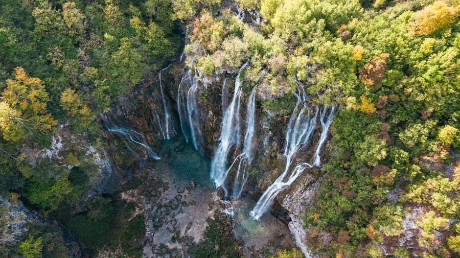 Split: Self-Guided Plitvice Lakes Day Tour with Boat Ride - What self-guided really means on this trip