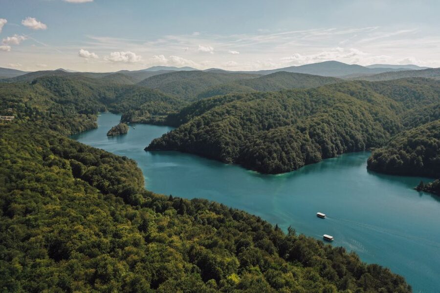 Split: Self-Guided Plitvice Lakes Day Tour with Boat Ride - Which season gives you the best visit
