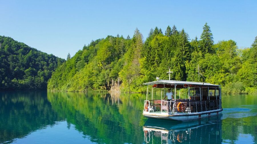 Split: Transfer to Zagreb with Plitvice Lakes Entry Tickets - The boat ride and panoramic train