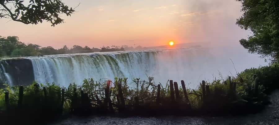 Sunrise Tour Of Victoria Falls-Scenic Water Falls Experience - Why an early start makes Victoria Falls feel different